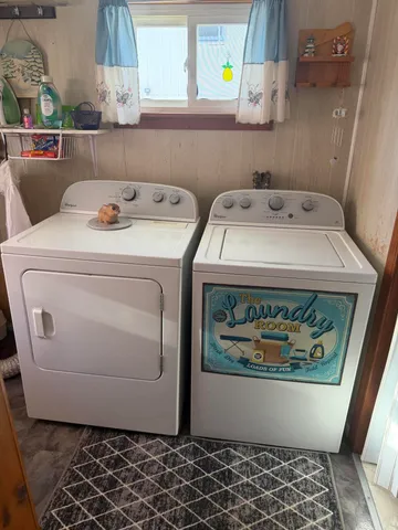 $144,900 | 22 Pine Street, East Millinocket, ME 04430