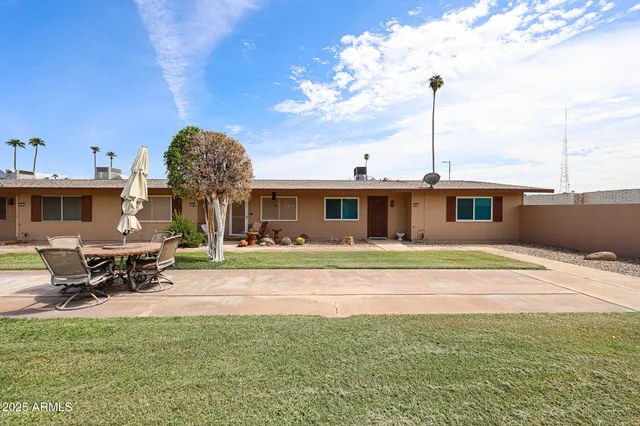 $195,000 | 10855 West Santa Fe Drive, Sun City, AZ 85351