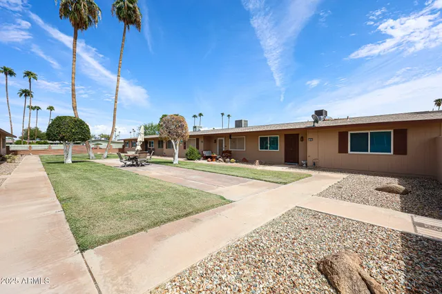 $195,000 | 10855 West Santa Fe Drive, Sun City, AZ 85351