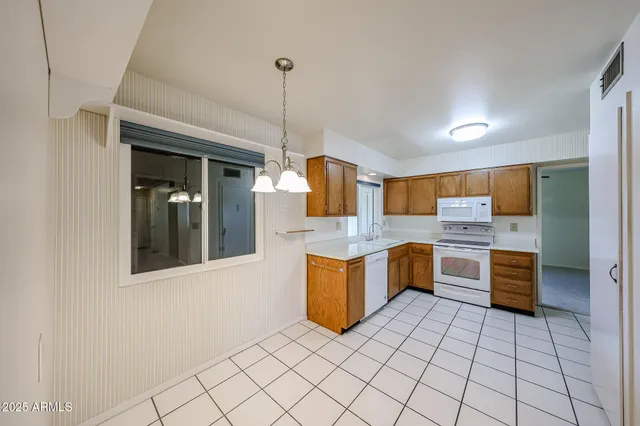 $195,000 | 10855 West Santa Fe Drive, Sun City, AZ 85351