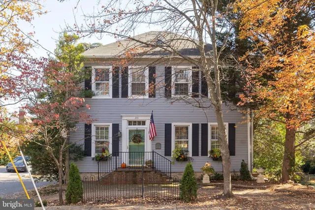 $550,000 | 216 Fairmont Avenue, Winchester, VA 22601