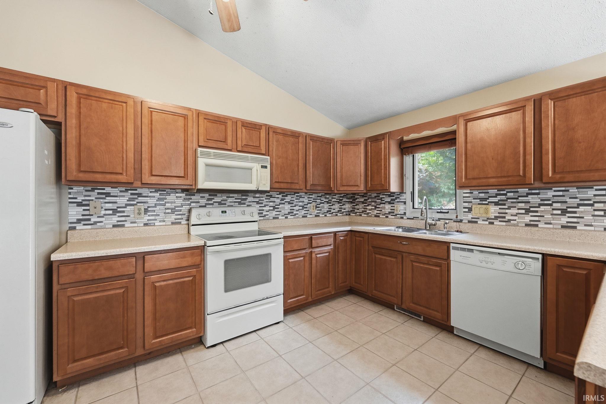 811 Silverwood Road Muncie, IN 47304 - Photo 11 of 29