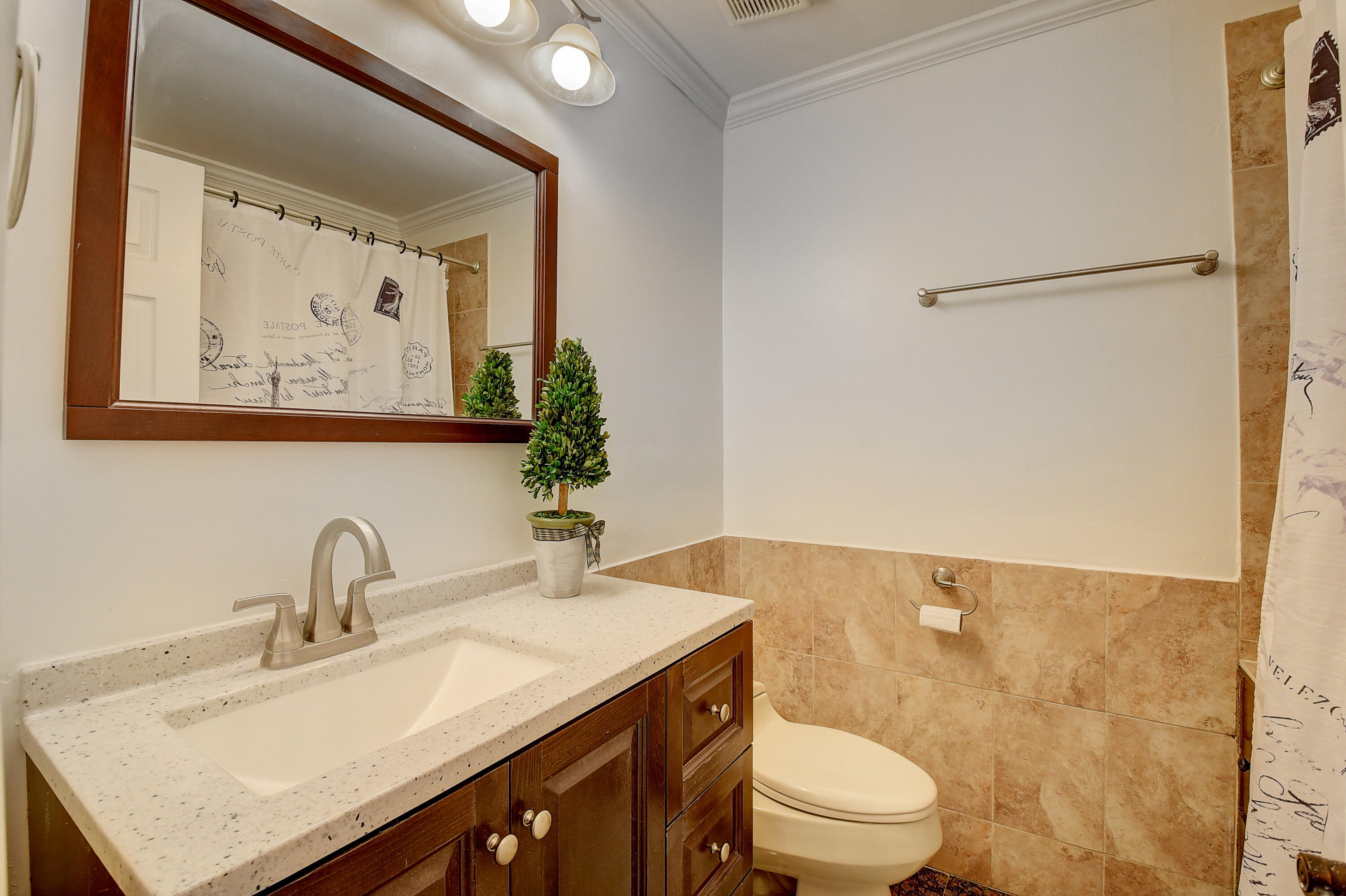 1189 Northwest 13th Street, Unit 3 Boca Raton, FL 33486 - Photo 14 of 20 13_dsc_6820_1_2_3_4