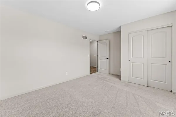 $330,000 | 690 Glen Eagle Drive, Troy, MO 63379