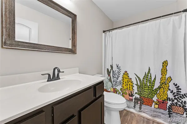 $330,000 | 690 Glen Eagle Drive, Troy, MO 63379