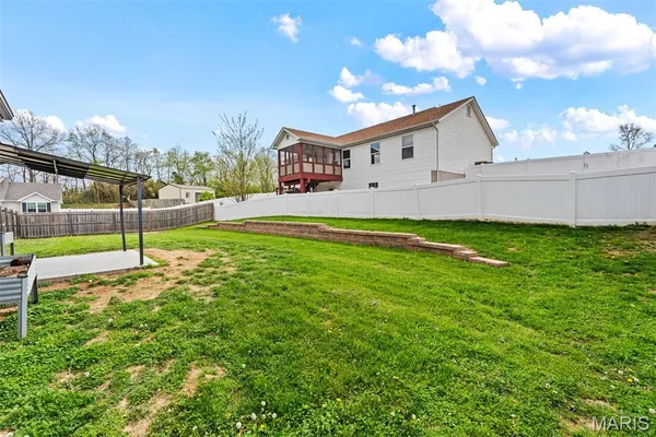 $330,000 | 690 Glen Eagle Drive, Troy, MO 63379