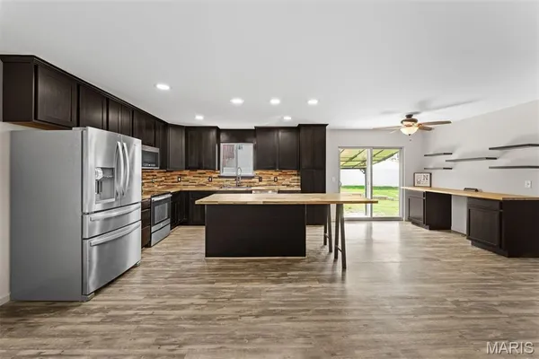 $330,000 | 690 Glen Eagle Drive, Troy, MO 63379