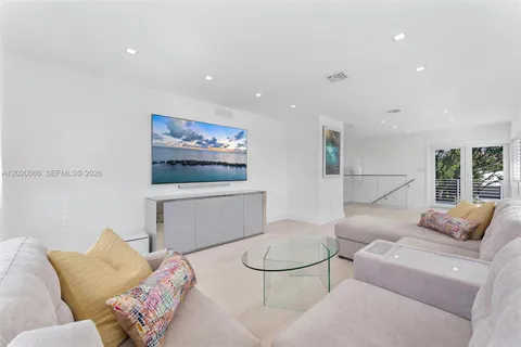 $2,595,000 | 1903 Bay Drive, Pompano Beach, FL 33062