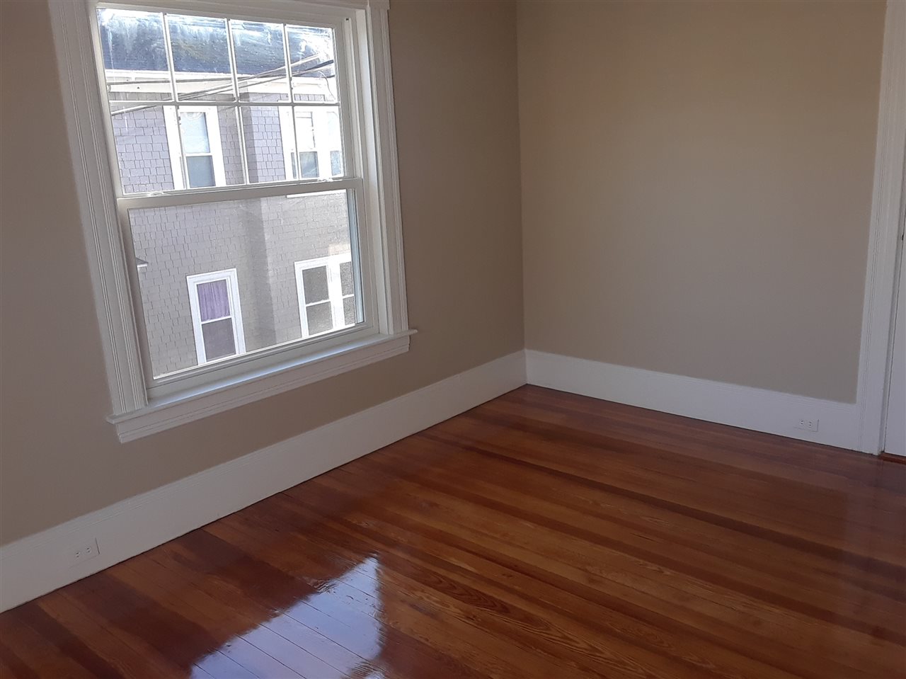 724 Maple Street Manchester, NH 03104 - Photo 19 of 32