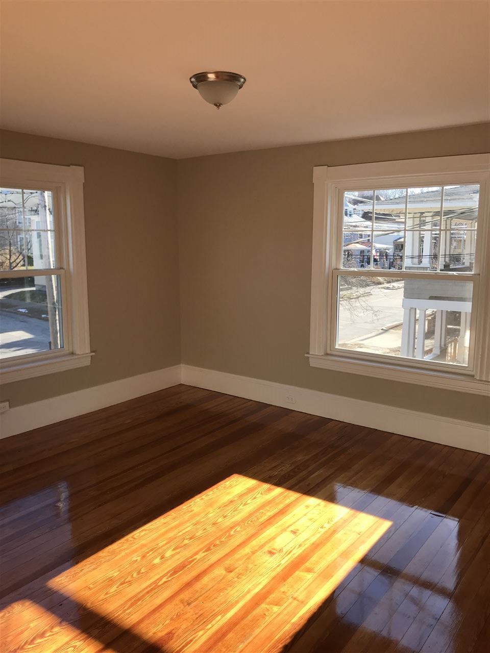 724 Maple Street Manchester, NH 03104 - Photo 20 of 32