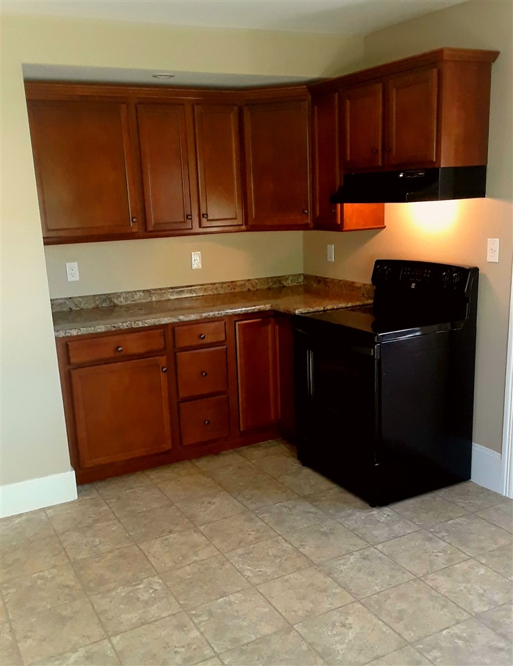 724 Maple Street Manchester, NH 03104 - Photo 21 of 32