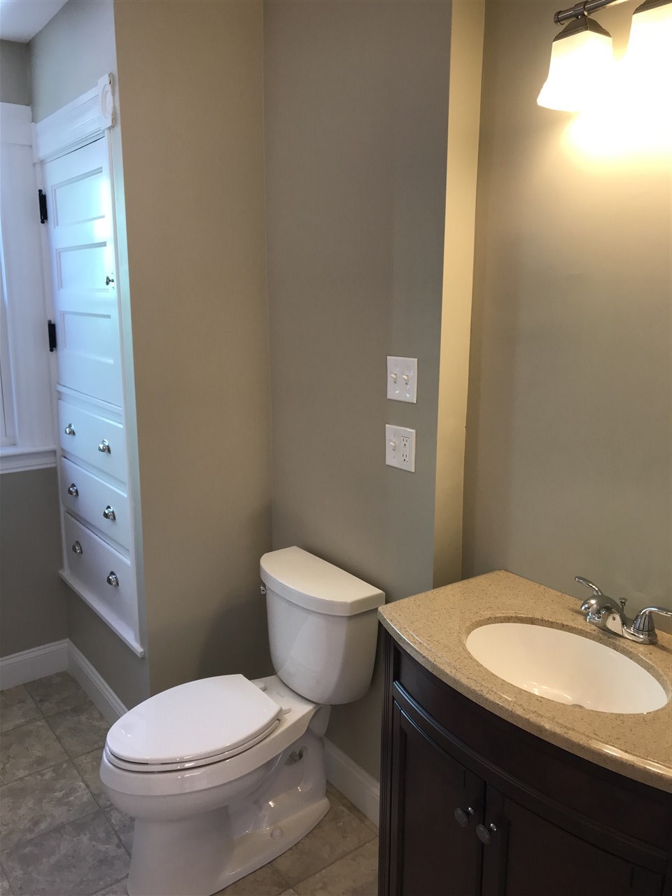 724 Maple Street Manchester, NH 03104 - Photo 23 of 32