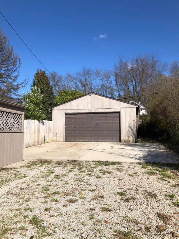 933 Horning Road Baldwin, PA 15236 - Photo 2 of 20 Garage