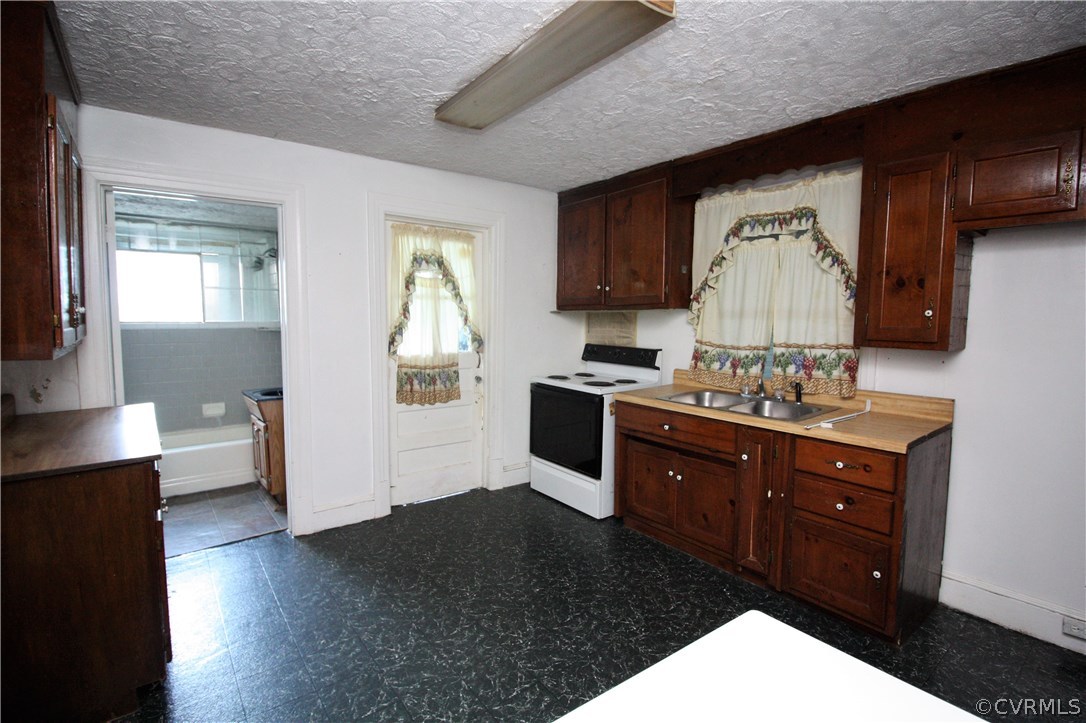 24938 Ferndale Road Petersburg, VA 23803 - Photo 3 of 14 Gallery Image 3