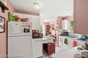 29606 Hoover Road, Unit 606 Warren, MI 48093 - Photo 18 of 35