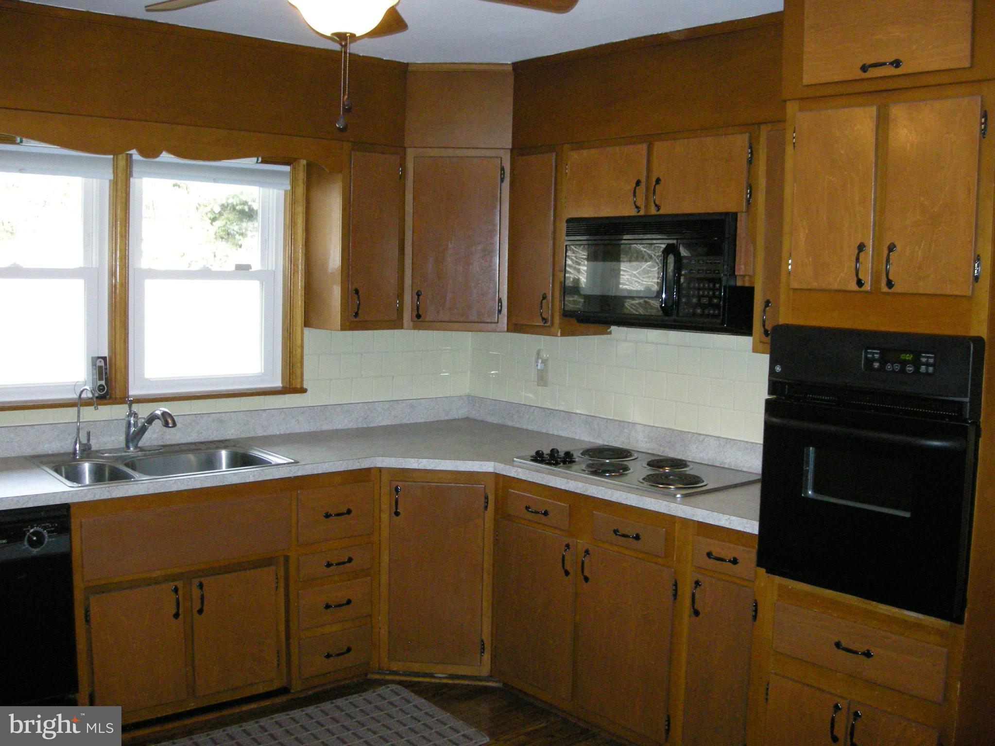 12118 Jerusalem Road Kingsville, MD 21087 - Photo 9 of 17 Kitchen overlooks the back yard
