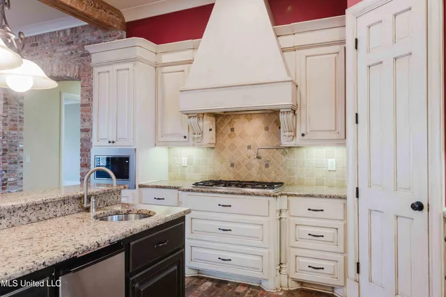 $615,000 | 115 Belle Terre Drive, Madison, MS 39110