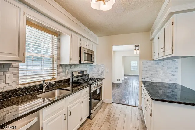 $649,000 | 2008 Ackmen Court, Bridgewater, NJ 08807