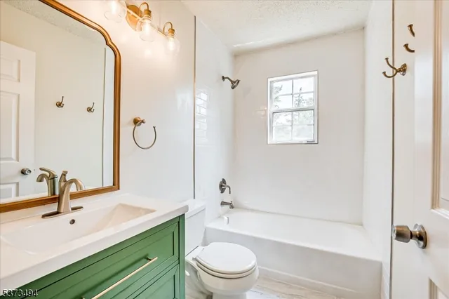 $649,000 | 2008 Ackmen Court, Bridgewater, NJ 08807