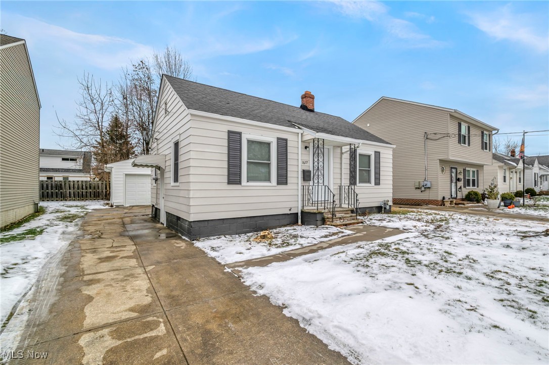 1677 Mapledale Road Wickliffe, OH 44092 - Photo 2 of 22
