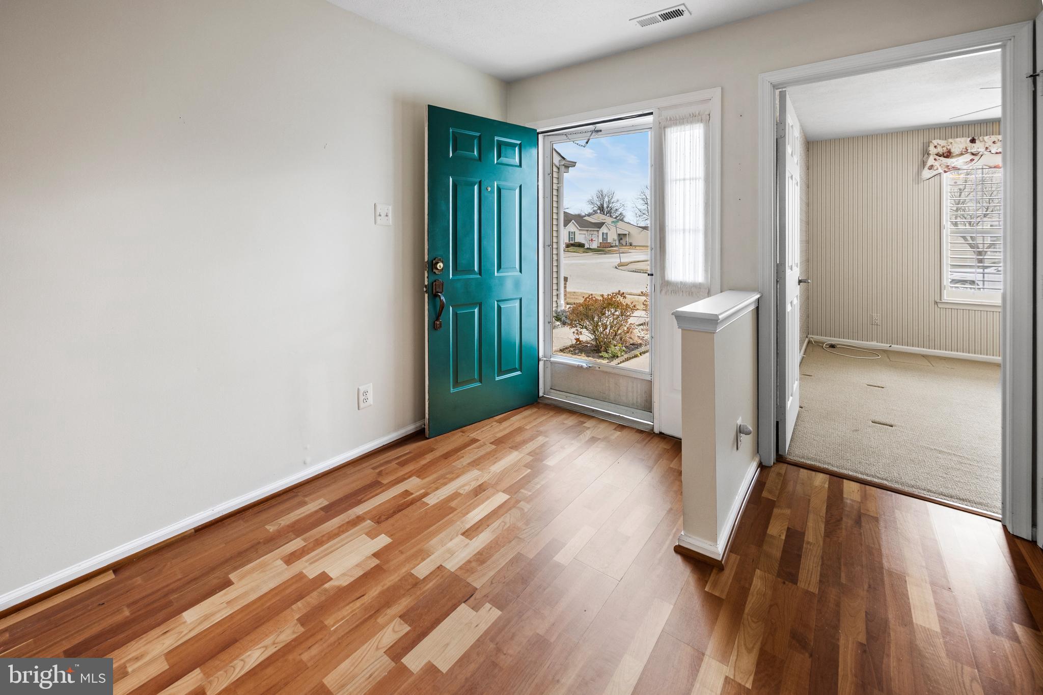 20 Raleigh Drive Mount Laurel, NJ 08054 - Photo 4 of 32 Welcoming foyer