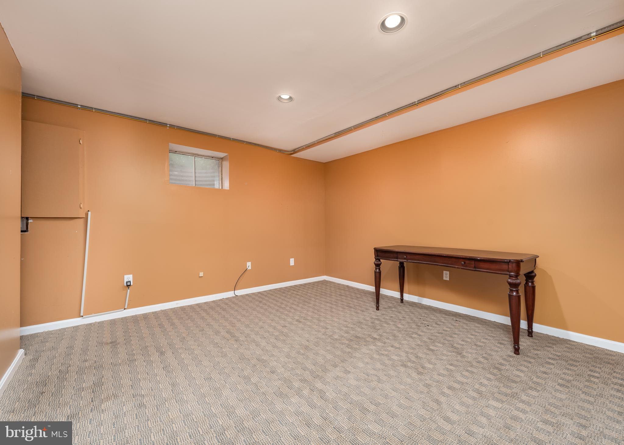 329 Soapstone Lane Silver Spring, MD 20905 - Photo 43 of 60 Gallery Image 43