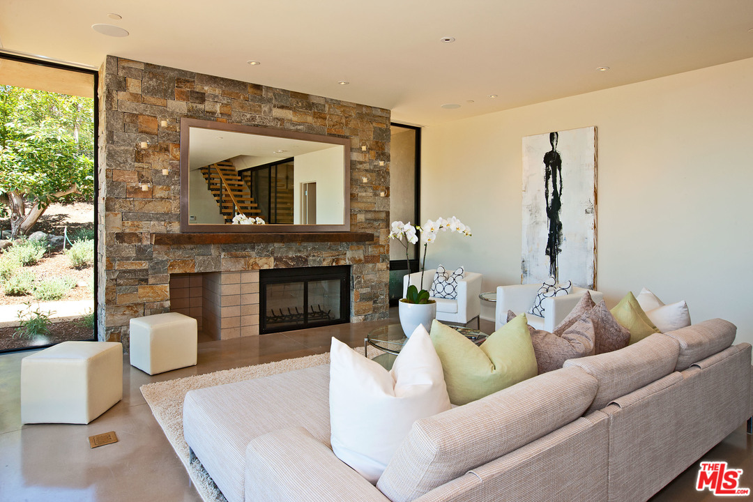 6228 Sycamore Meadows Drive Malibu, CA 90265 - Photo 14 of 31