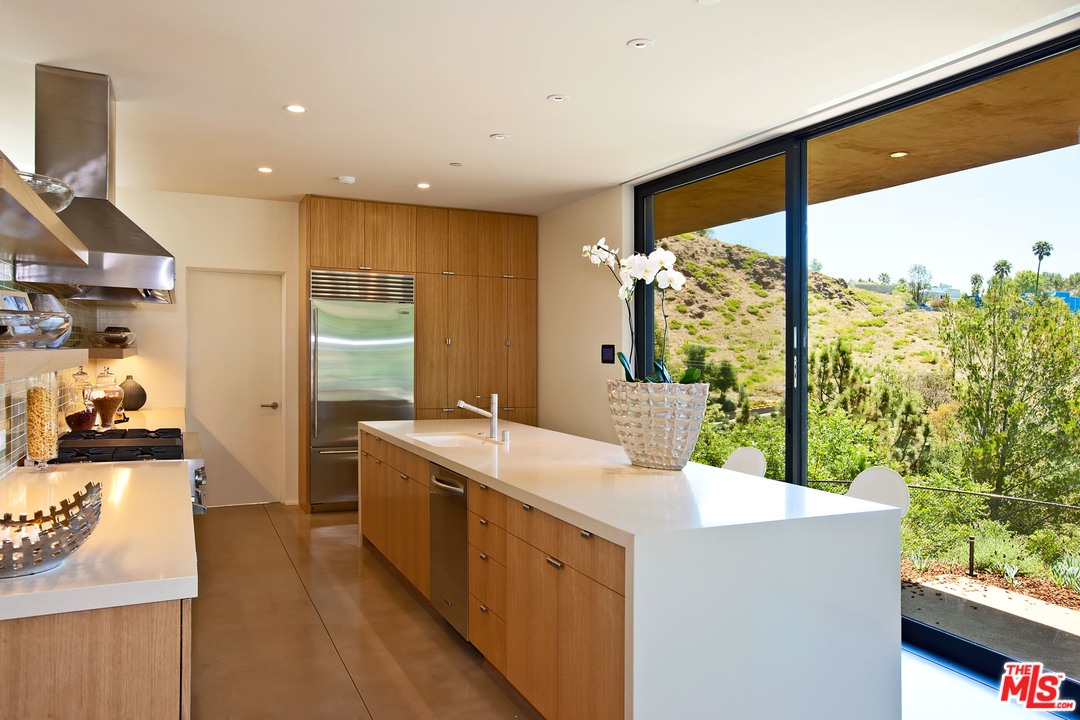 6228 Sycamore Meadows Drive Malibu, CA 90265 - Photo 20 of 31