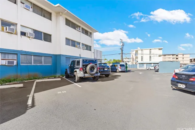 $240,000 | 98-142 Lipoa Place, Unit 103, Aiea, HI 96701
