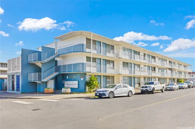 $240,000 | 98-142 Lipoa Place, Unit 103, Aiea, HI 96701