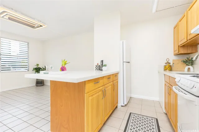 $240,000 | 98-142 Lipoa Place, Unit 103, Aiea, HI 96701