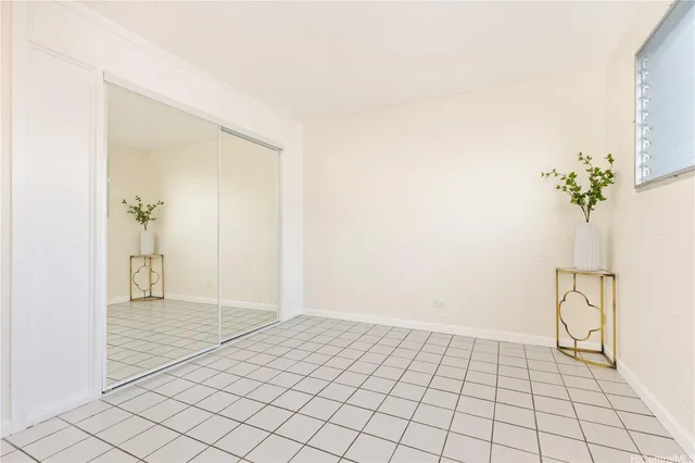 $240,000 | 98-142 Lipoa Place, Unit 103, Aiea, HI 96701