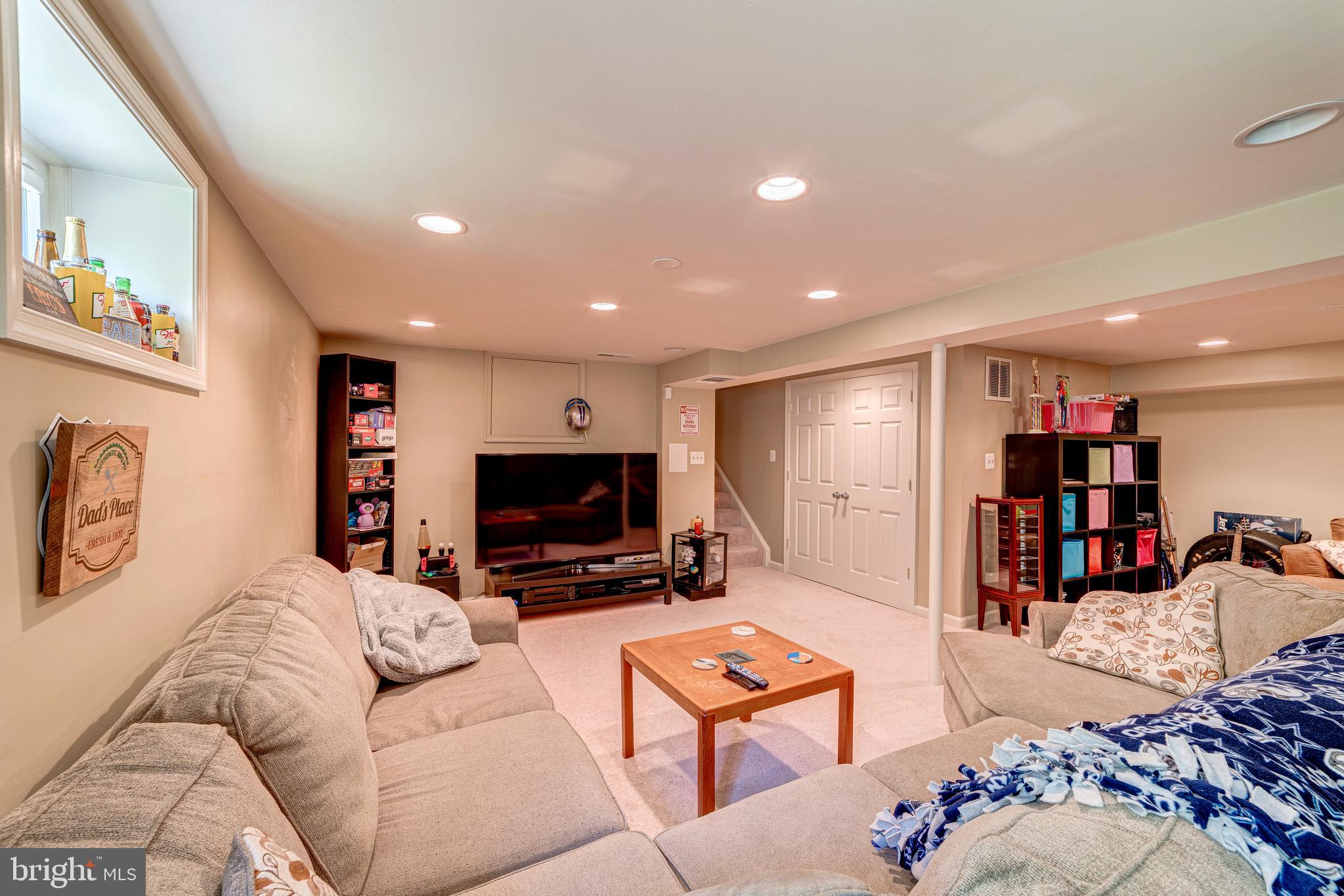 8102 Hudson Falls Way Springfield, VA 22153 - Photo 40 of 61 Gallery Image 40