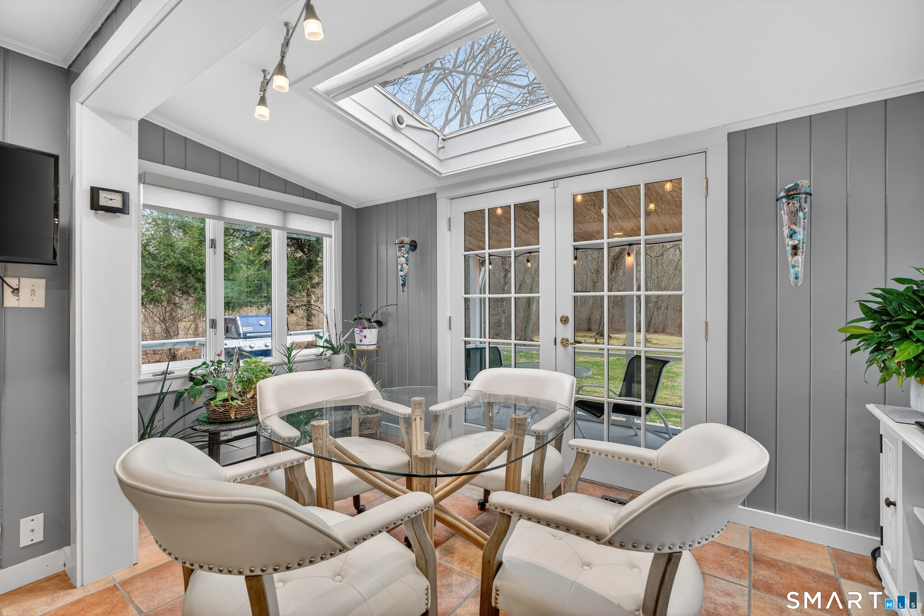 24 Saunders Hollow Road Old Lyme, CT 06371 - Photo 8 of 36