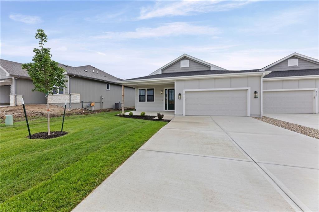 4915 146th Street Basehor, KS 66007 - Photo 4 of 48