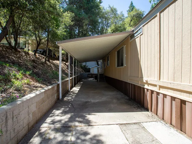 a view of an outdoor space with seating area