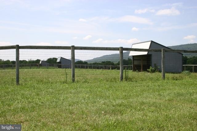 73 Pleasant View Road Grantville, PA 17028 - Photo 3 of 7 Gallery Image 3