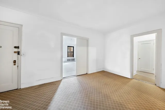 $990,000 | 262 Central Park West, Unit 1B | Upper West Side
