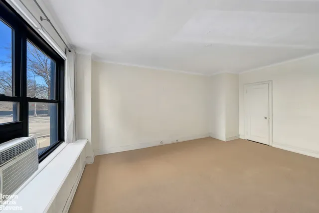 $990,000 | 262 Central Park West, Unit 1B | Upper West Side