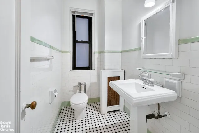 $990,000 | 262 Central Park West, Unit 1B | Upper West Side