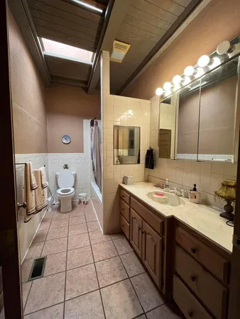 $298,600 | 911 South Main Street, Childress, TX 79201