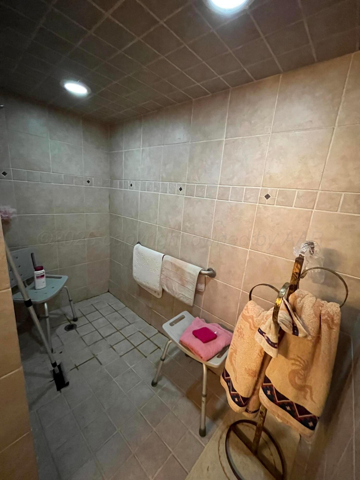 911 South Main Street Childress, TX 79201 - Photo 30 of 35 IMG_4316