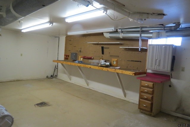 170 Harvard Road Colonie, NY 12189 - Photo 15 of 17 Photo 15