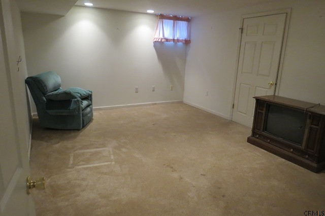 170 Harvard Road Colonie, NY 12189 - Photo 17 of 17 Photo 17