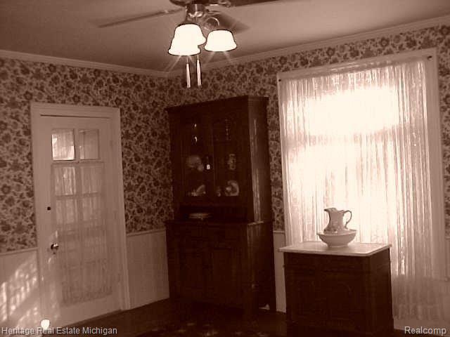 504 North State Street Howell, MI 48843 - Photo 11 of 19 Spacious Dining Room