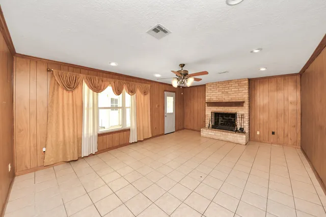 $1,995 | 14115 Wickersham Lane, Houston, TX 77077