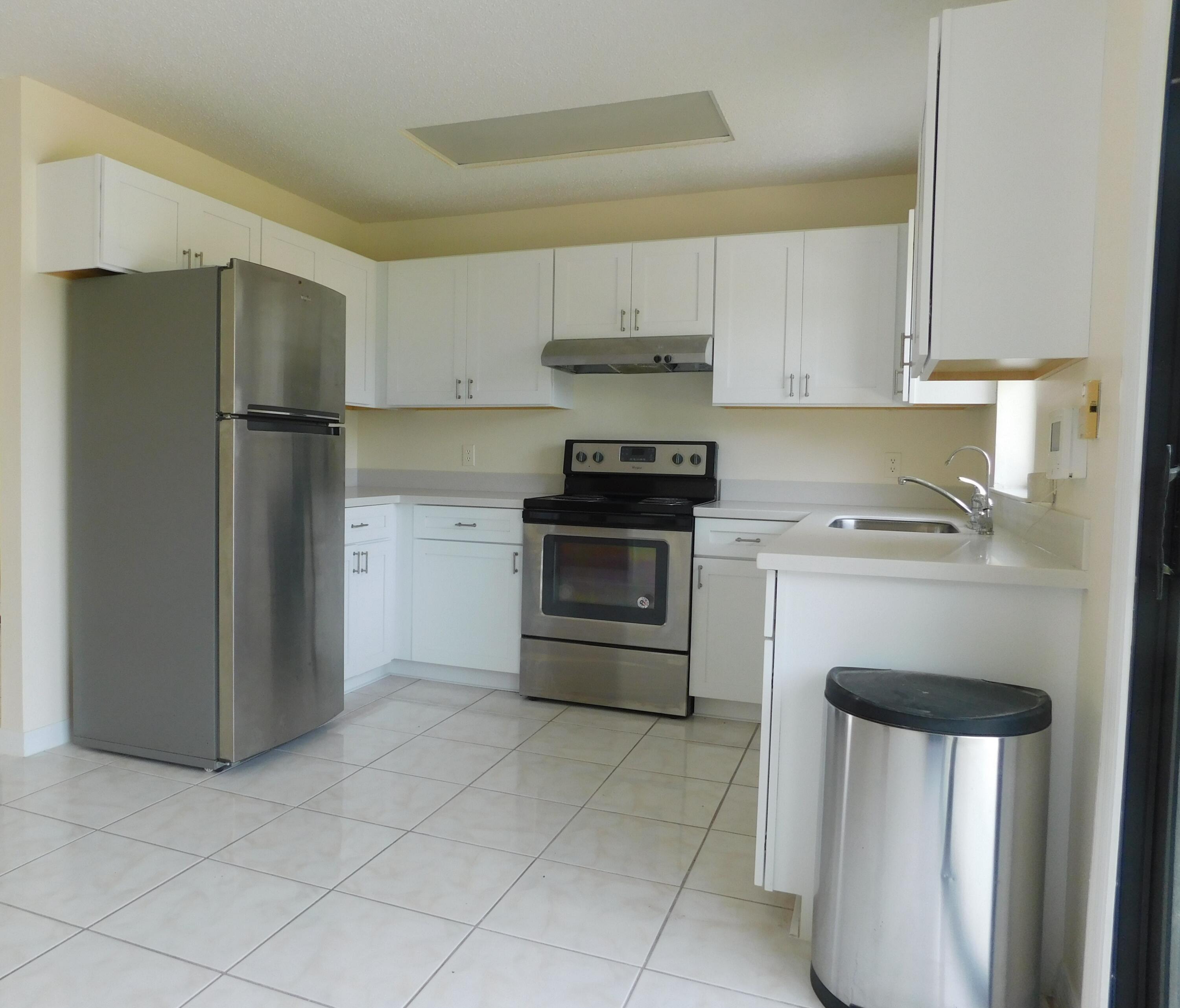 7810 Sebastian Road Fort Pierce, FL 34951 - Photo 4 of 18 Kitchen
