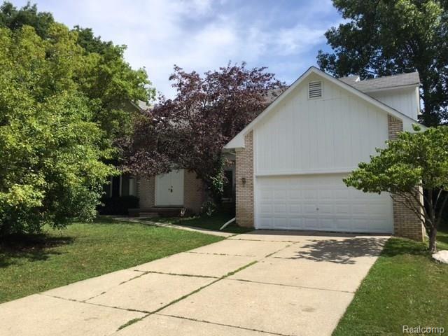 30914 Country Ridge Circle Farmington Hills, MI 48331 - Photo 1 of 11