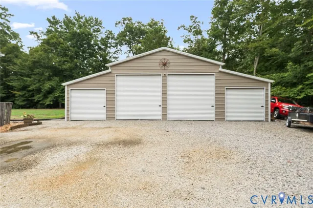 $490,000 | 19601 Creek Side Drive, Spring Grove, VA 23881