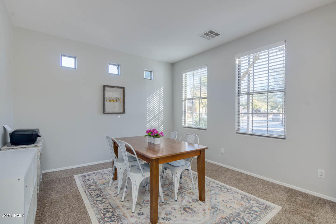 1722 South Roanoke Street Gilbert, AZ 85295 - Photo 5 of 66 07-Roanoke